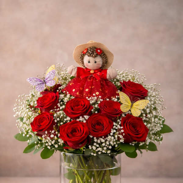 Amorcito Garden Vase 12 Roses