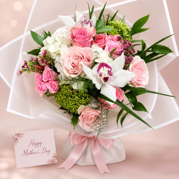 A graceful Mother’s Day bouquet