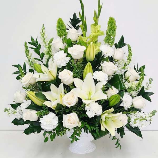 White and Green Fan Shaped Arrangement
