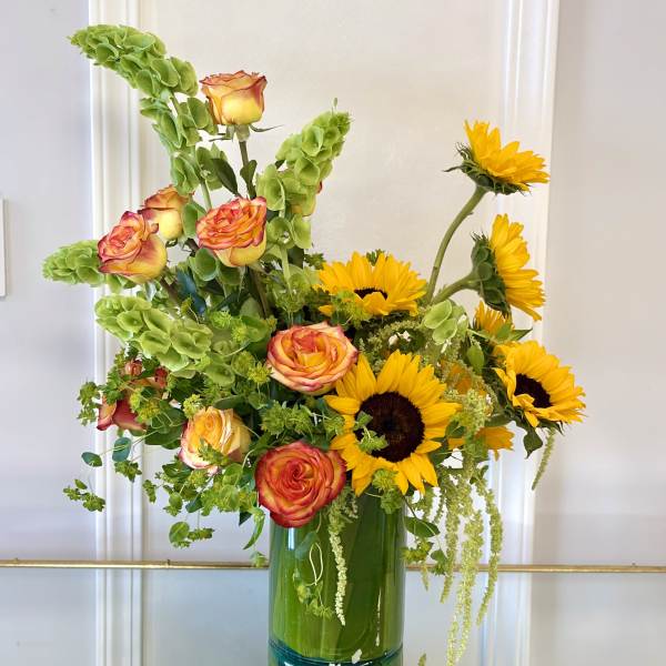 Sunlit Elegance By VLM Flowers