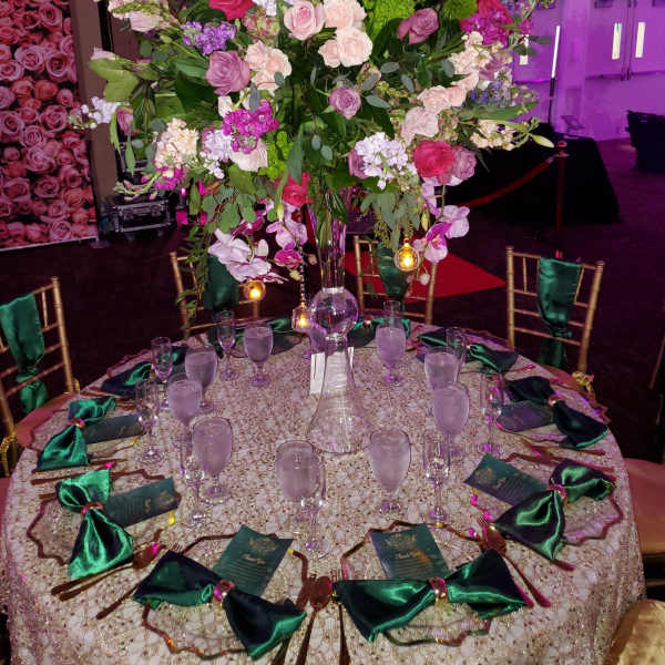 Large elegant table arrangement for special events