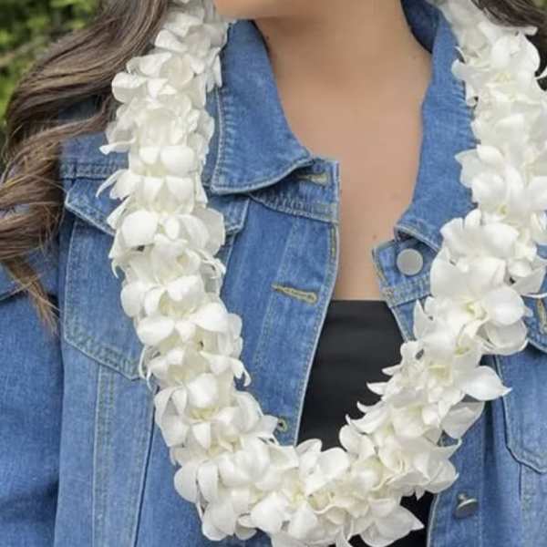 Double White Orchid Lei