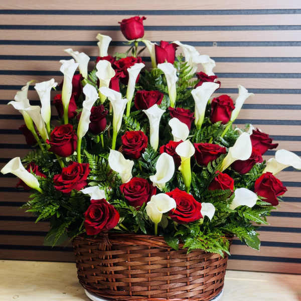 Calla Lillies & Red Roses