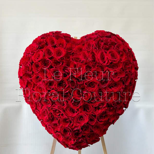 Red Rose Memorial Heart