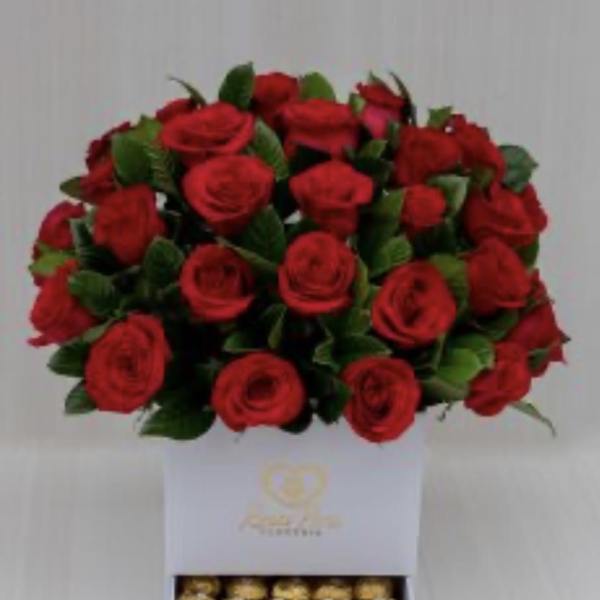 Box Red Rose