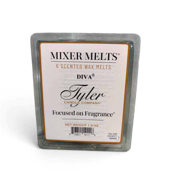 Pack of scented wax melts in a clear plastic clamshell