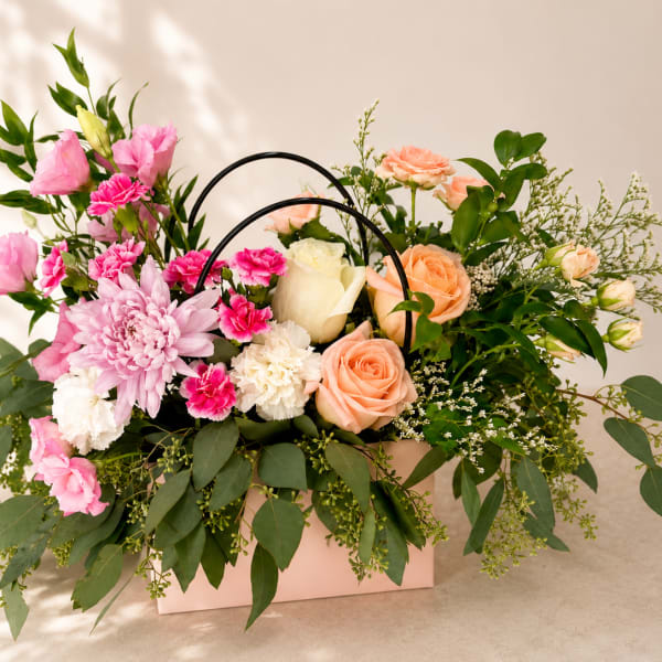 Nantosuelta's Whisper – Luxury Flower Bag Arrangement