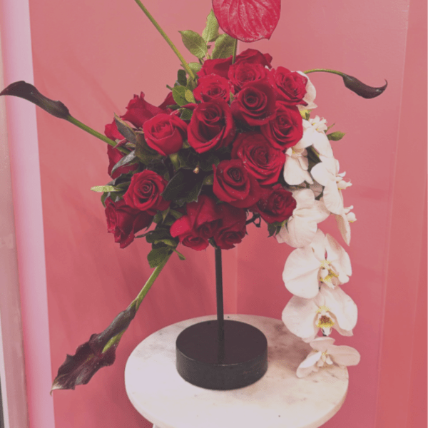 Avant-garde Romance by Evergreen Elegance