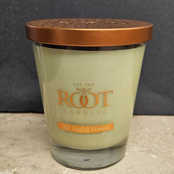 Root Candle Tea Leaf & Honey M