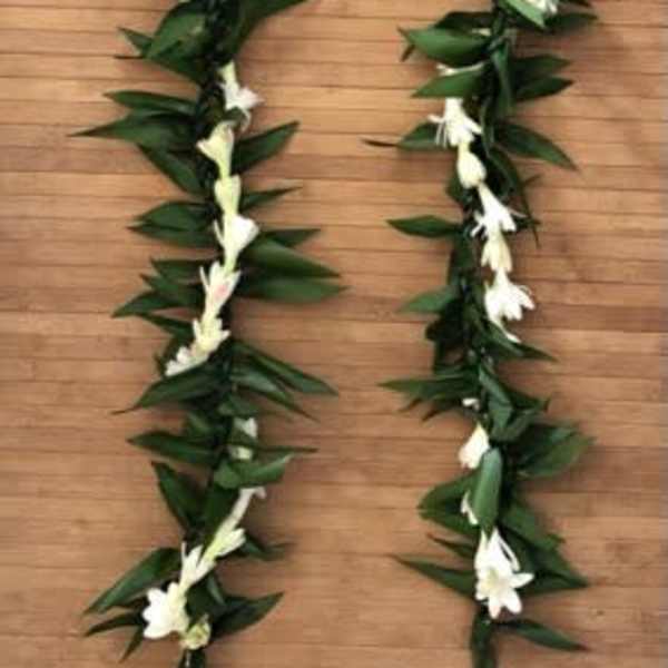 Maile Style Ti Leaf Lei with Tuberose