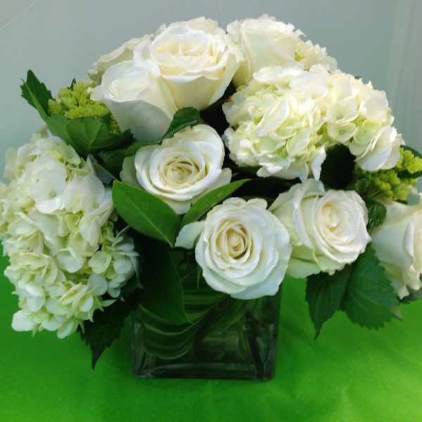 Hydrangea & Roses Floral Design