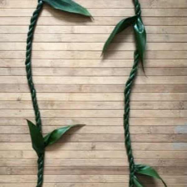 Ti Leaf Lei
