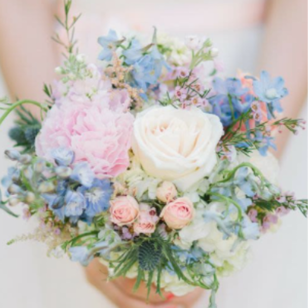 AIRY GARDEN BOUQUET