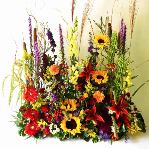 Warm Thoughts of Sympathy - Seasonal Flowers