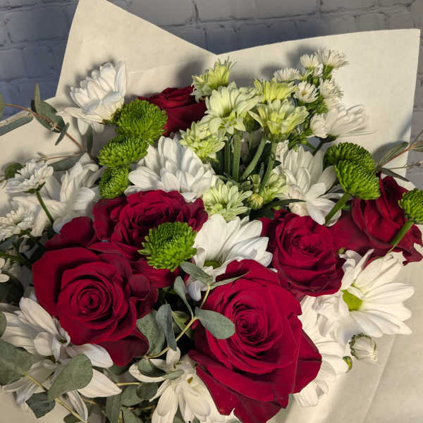 The Classic Hand-tied Bouquet