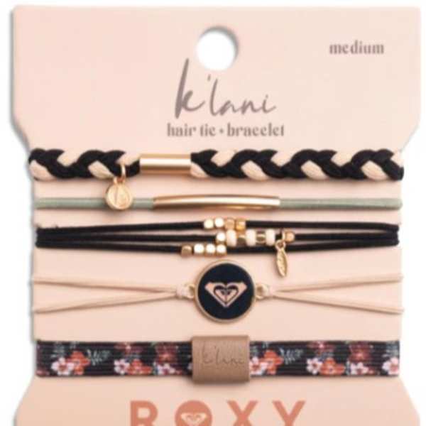 Carded set of braided and elastic bracelets in pink packaging