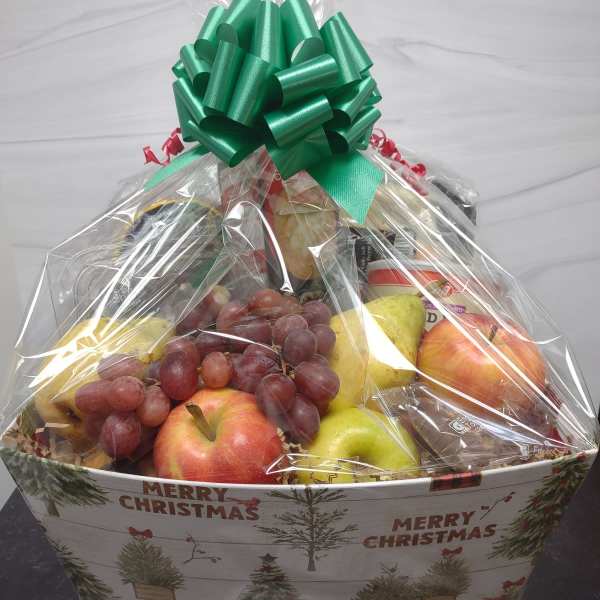 Large fruit basket with Trail& Cheese