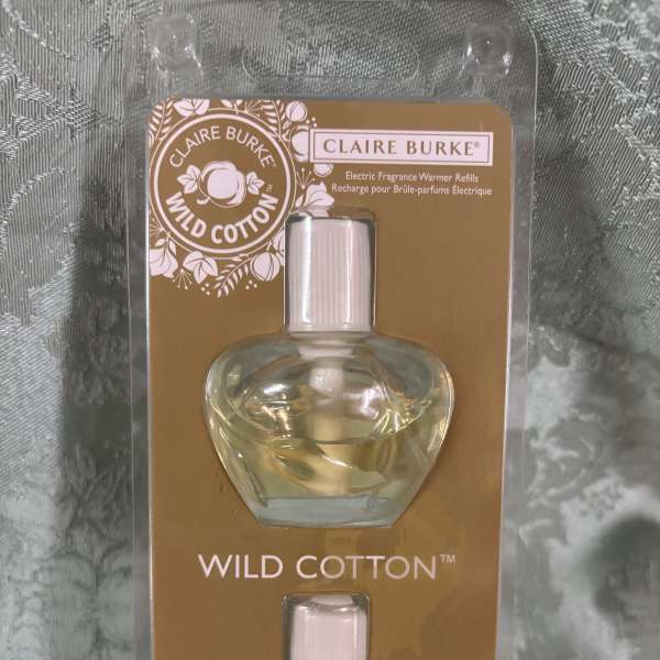 Pack of Claire Burke Wild Cotton fragrance refills in clear plastic packaging