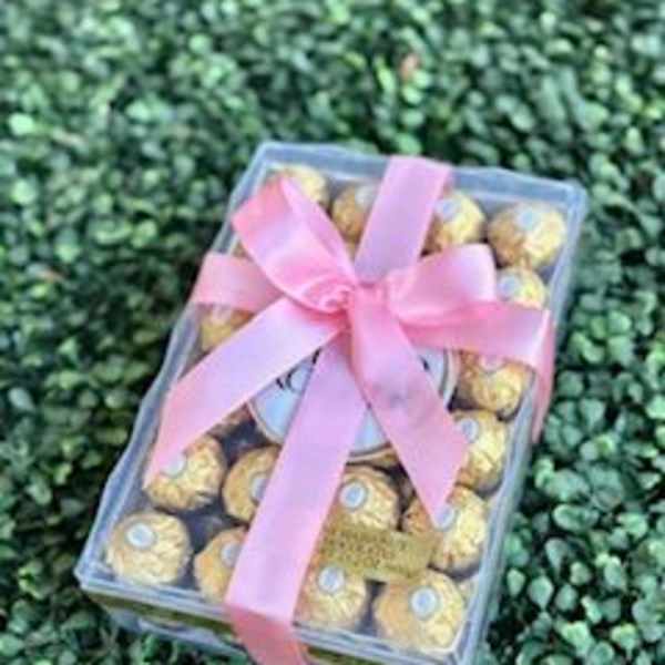 Large Chocolate Box -Pink