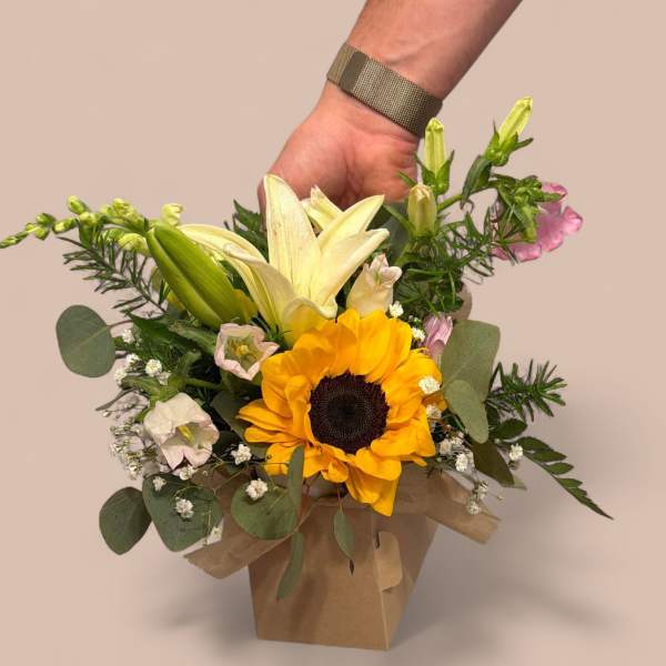 The Flower Carrier