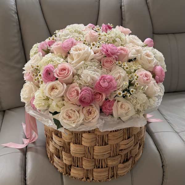 Blush Cottage Basket