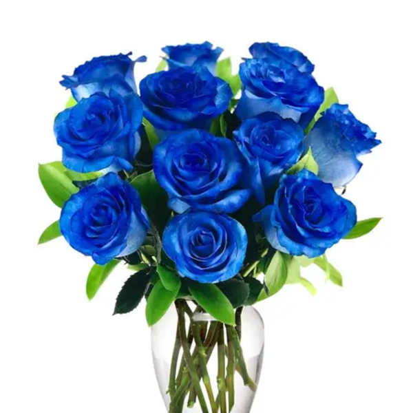 Bouquet of blue roses in a clear glass vase