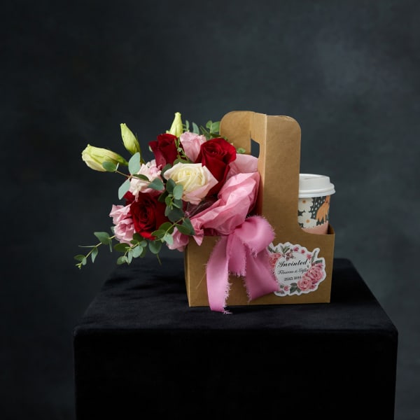 Bloom And Unwind Caddy ( Seasonal Flowers)