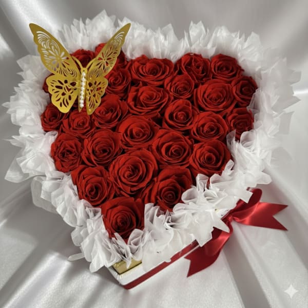 Eternal Red Passion Heart – Preserved Roses