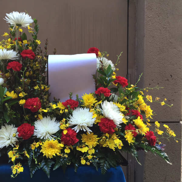 Picture or Urn arrangement with oriental flare