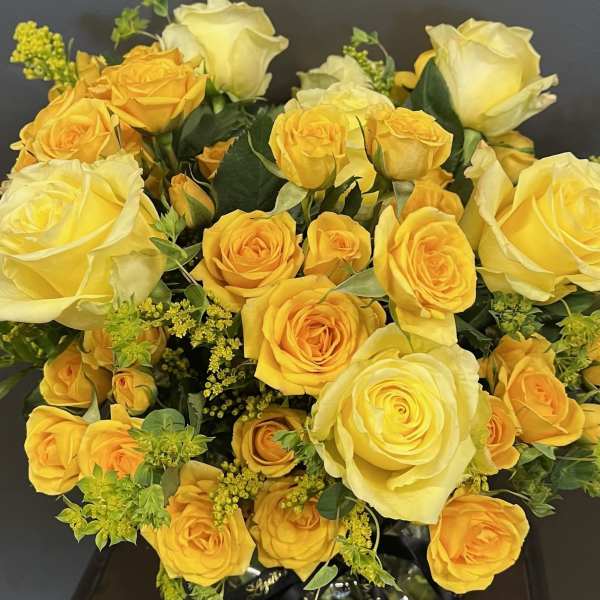 Signature Roses in a Vase