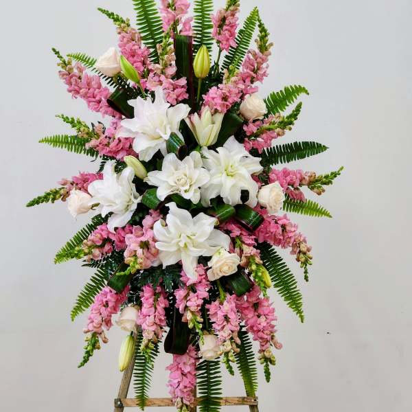 Pink Remembrance Spray