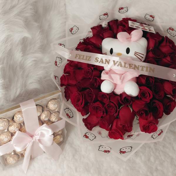 Hellokity bouquet and chocolates