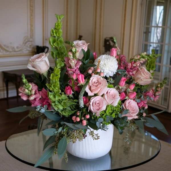 Parisian Delight – Blush Pink Roses & Snapdragons