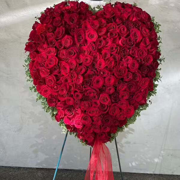 RED ROSE HEART SPRAY