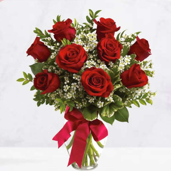 8 roses in a bace