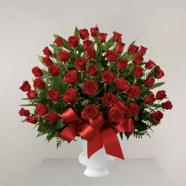 Red Rose Basket