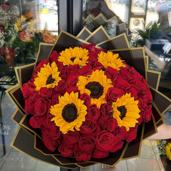 Sunrose Wrapped Bqt.