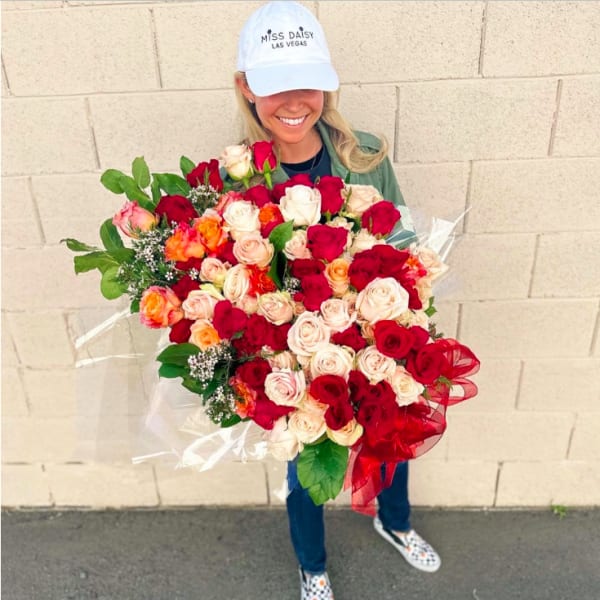 Apology Accepted Bouquet : 100 Roses