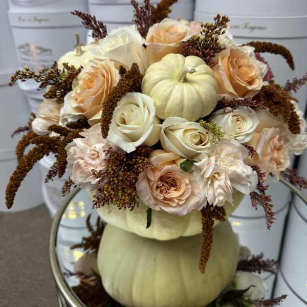 White Pumpkin Signature flowers II