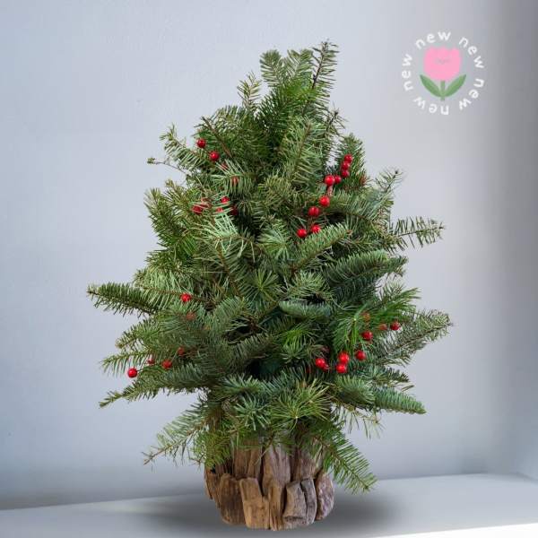 Fresh Pine and Berry Christmas Tree