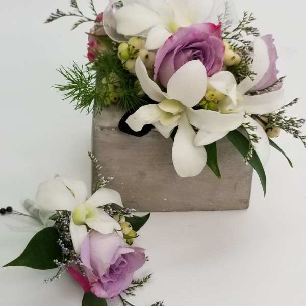 Lavender and White Corsage and Bout Set