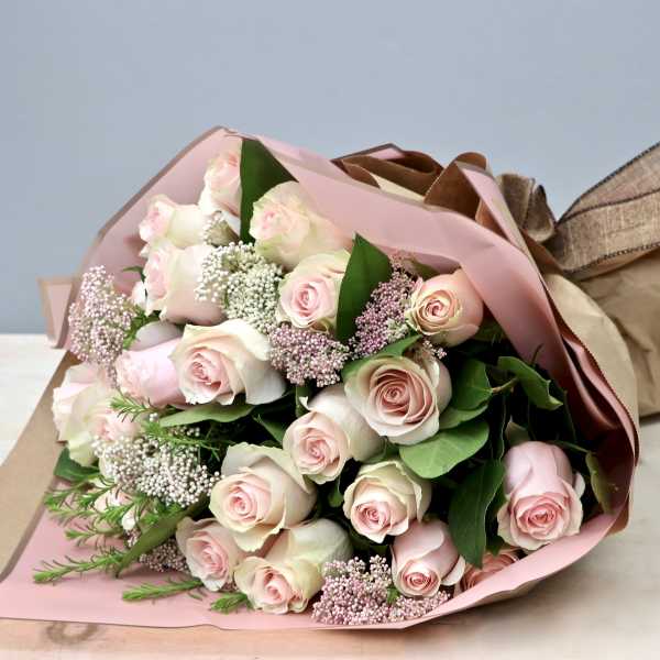 Pink Dozen Rose Bouquet - UC