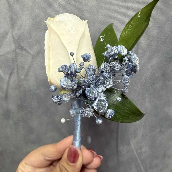 Dusty blue white boutonnière