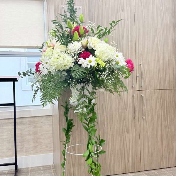 Green's & Daisy's Mix Funeral Arrangement