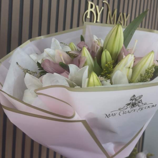 Lilies Lovers