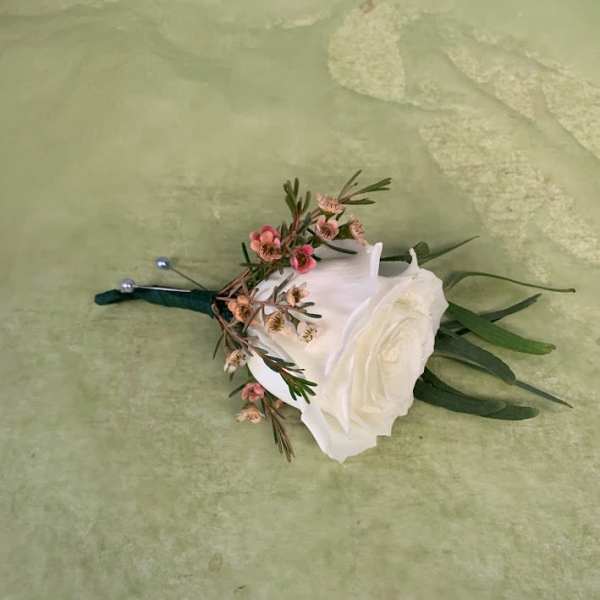white rose boutennier
