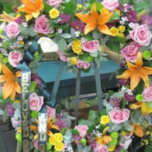 Sympathy Arrangements42/ 5-7 Days