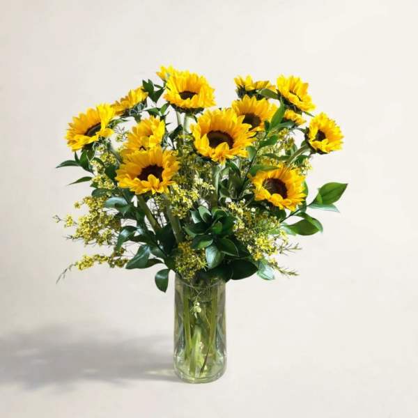 Sunflower bouquet in a clear glass vase