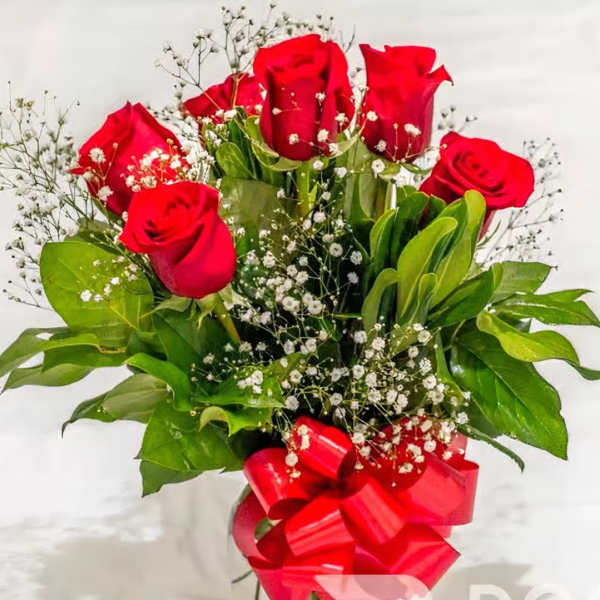 6 ROSES IN A VASE