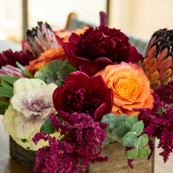 Beautiful dinner centerpiece.